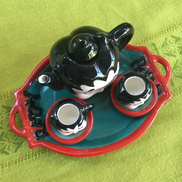 Vtg 1998 *Betty Boop* Miniature Ceramic Tea Set~ - Picture 2 of 8